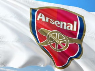 曼联2-1逆转赫尔城，夺英超积分榜榜首位置，曼联英超联赛的历年积分